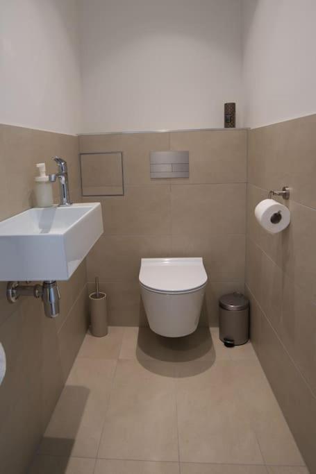 Modern Apartment Near Stadtpark فيينا المظهر الخارجي الصورة