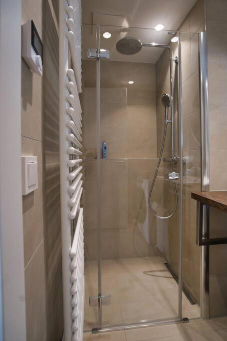 Modern Apartment Near Stadtpark فيينا المظهر الخارجي الصورة